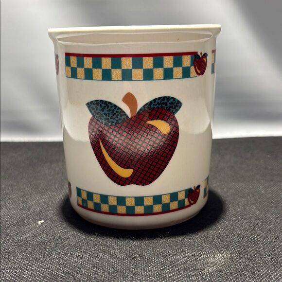 Vintage Apple Design Ceramic Mug - Picture 1 of 7
